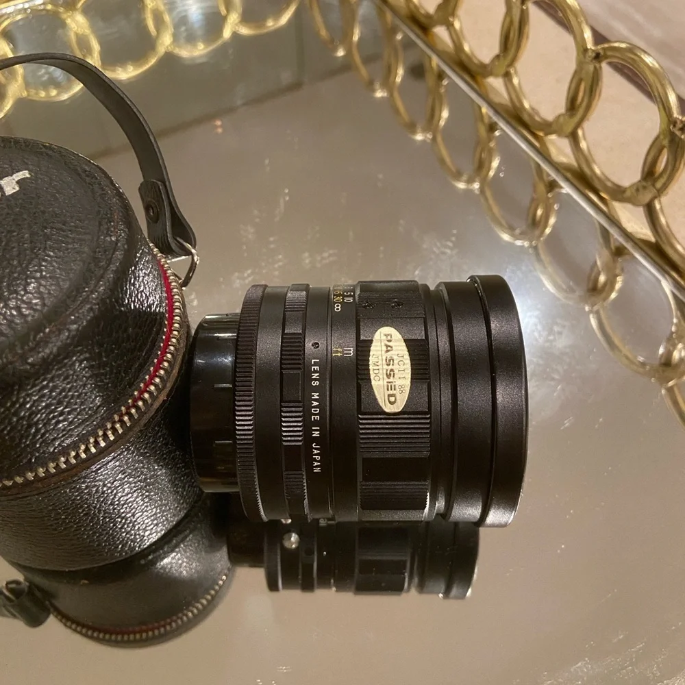 Soligor lens with black leather case included - Picture 8 of 11